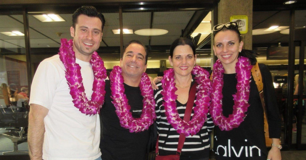 Lihue Kauai Airport - Ohana Small Group Lei Greeting