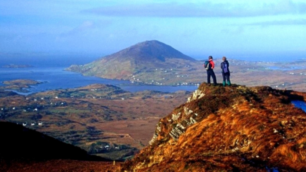 Hill Walking The Connemara Mountain Ranges Galway Galway Project