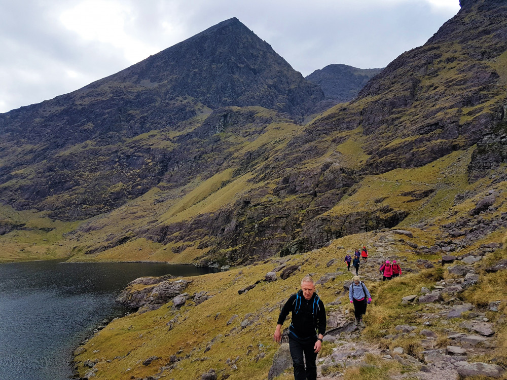 carrauntoohil guided hiking tour