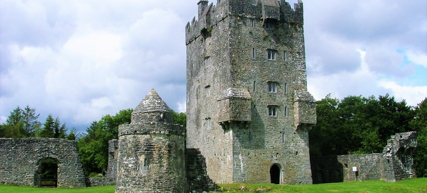 Castles Of Connemara Tour Departing from Galway City