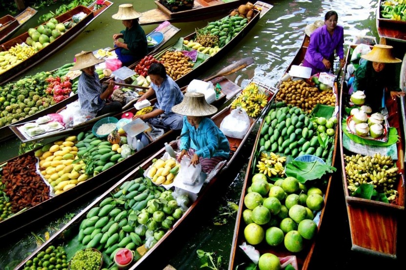 Damnoen Saduak Floating Market (Shared)