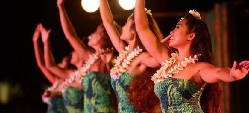 Plumeria Luau Package - Germaines Luau