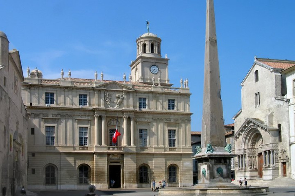 Private Shore Excursion: The Roman Villages from Aix-en-Provence