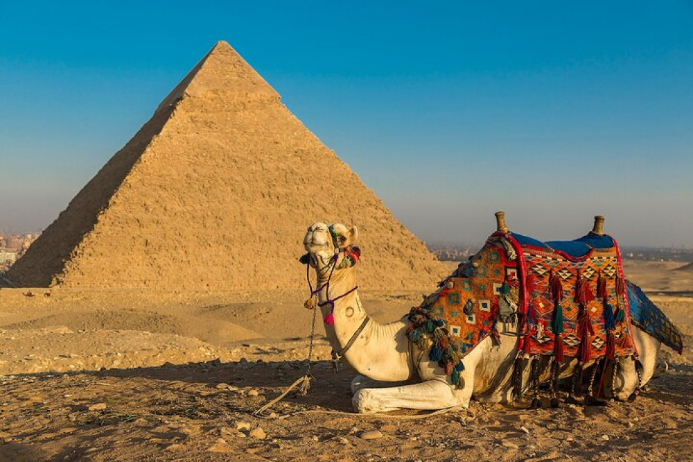 Important Places: Giza Pyramids, Egyptian Museum & Bazaar