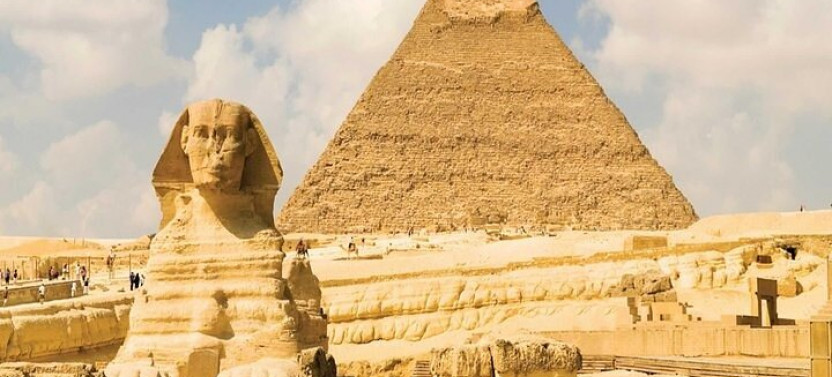 Private: The 9 Pyramids Of Giza, The Sphinx & The Valley Temple