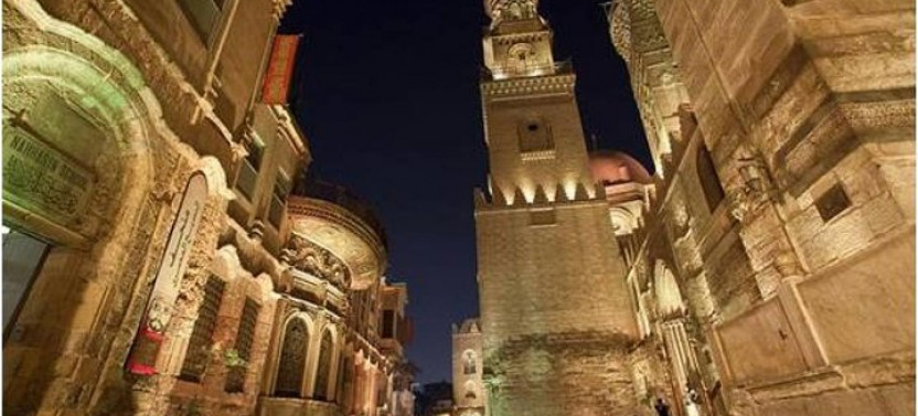 Private Cairo By Night: The Nile, The People And History Of The City