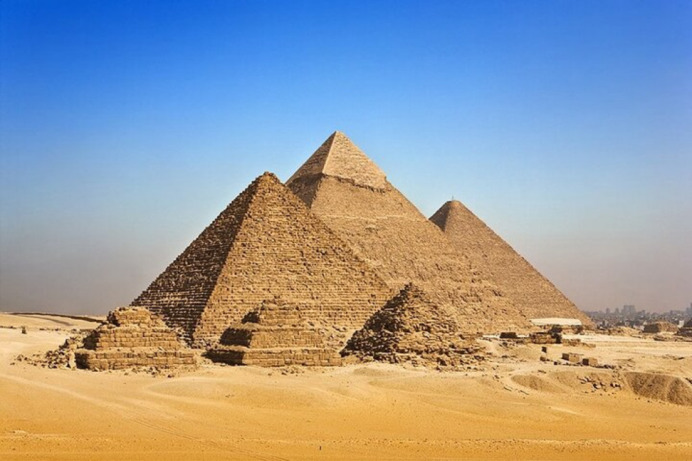 Private Cairo Stopover Tour: Giza Pyramids & The Sphinx