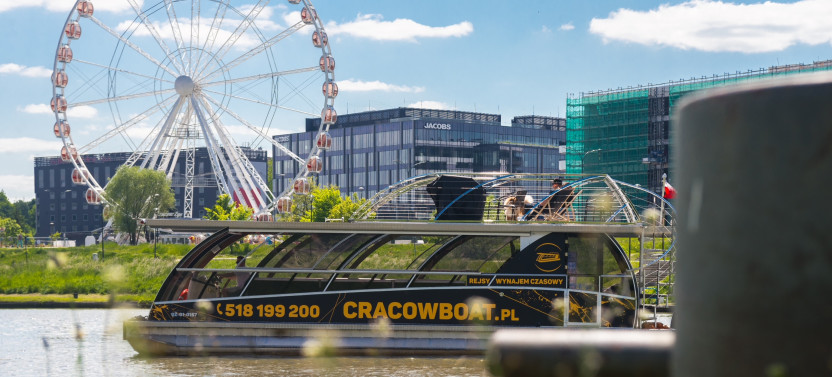 Krakow: Cruise On The Vistula River & Wieliczka Salt Mine Tour