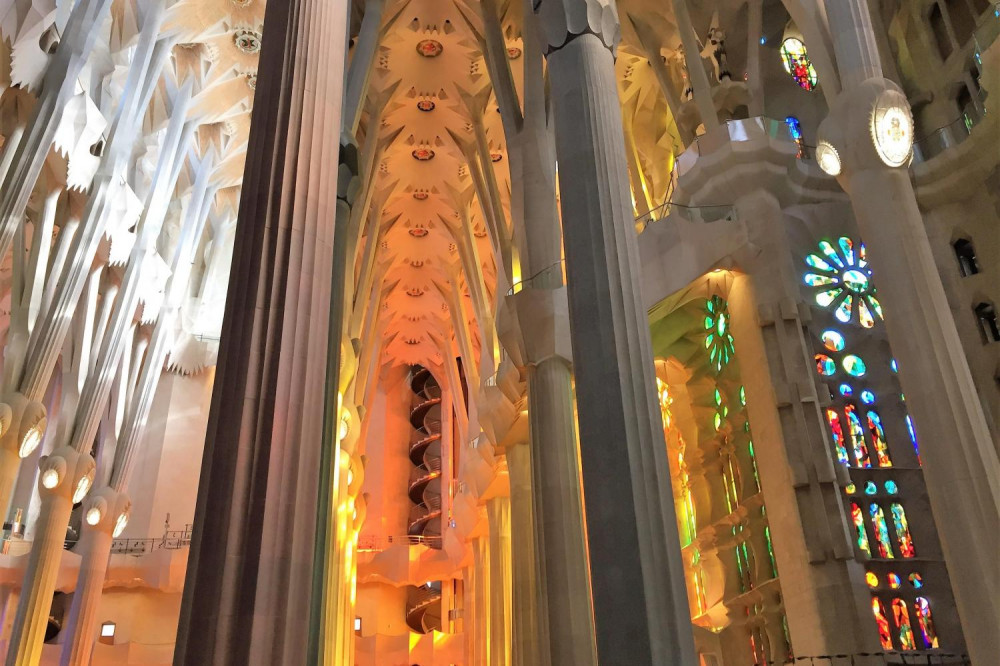 Fast Track Sagrada Familia Guided Tour with Towers - Barcelona ...