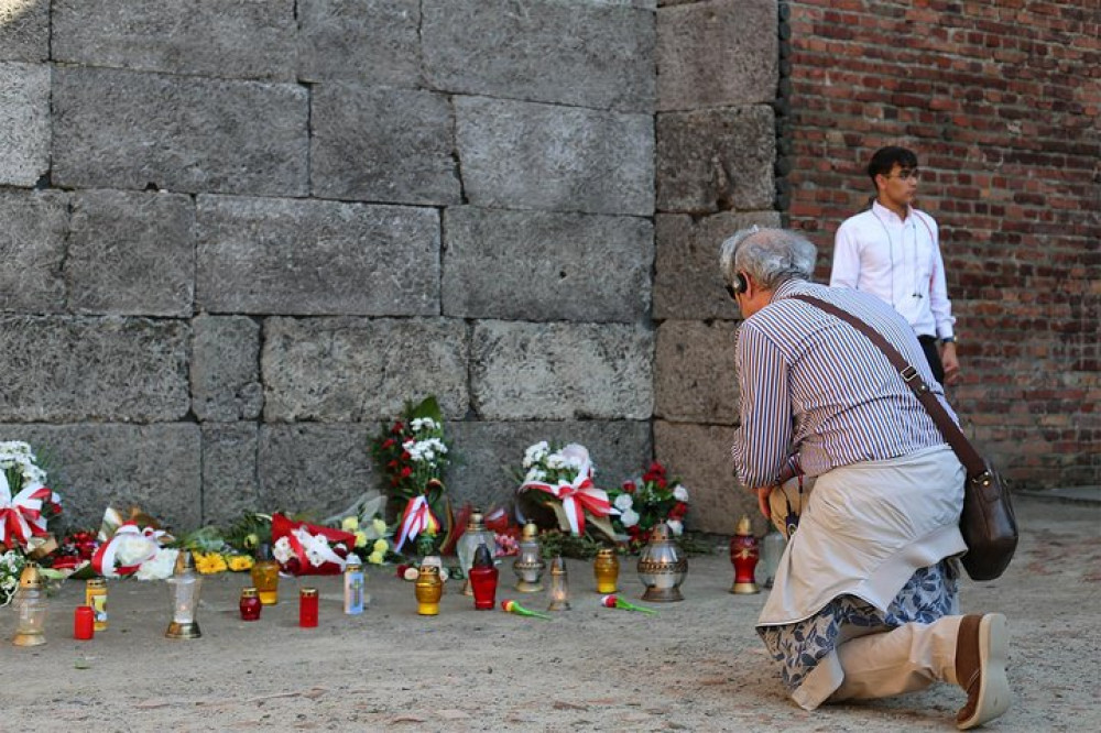 Auschwitz Birkenau Guided Tour With Transportation