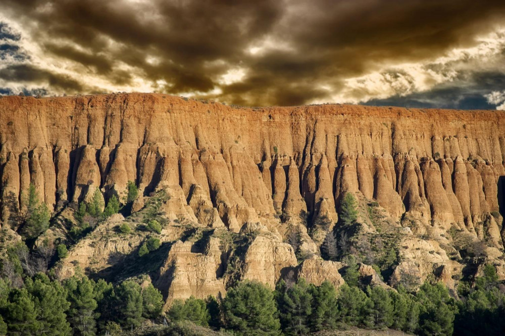 Geo-Park Tour: Megalithic Park of Gorafe & Guadix From Granada