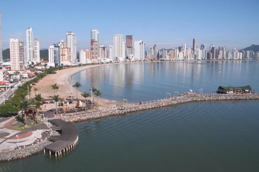City Tour of Balneario de Camboriu and Unipraias Park Cable Cars