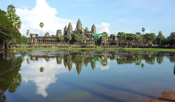 A picture of Siem Reap 3 Full Days Tour with Sunrise, Sunset, Floating Village