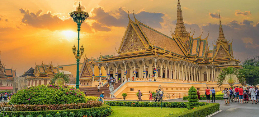Private Cambodia 7 Days from Siem Reap to Battambang and Phnom Penh