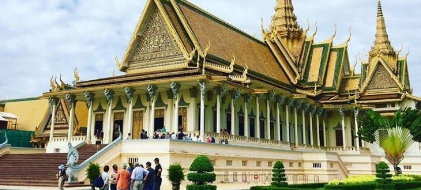Cambodia 7 Days Private Tour from Angkor Temples to Coastline