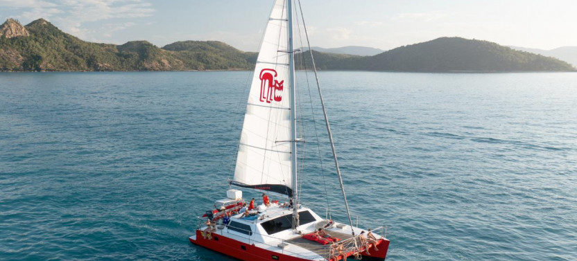 Tongarra Day Sail with Banana Boat Ride and Lunch