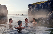 BusTravel Iceland1