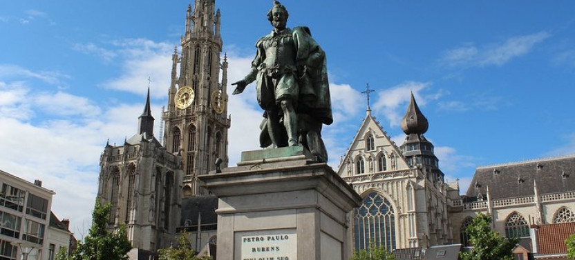 Antwerp Private Walking Tour With A Professional Guide