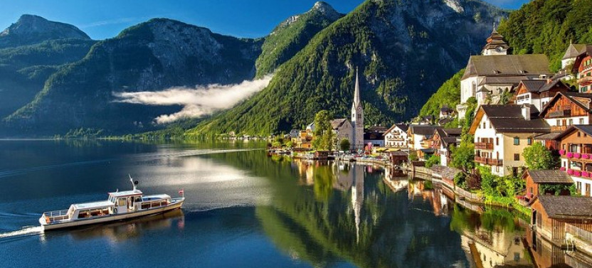 Hallstatt Private Walk Tour With A Professional Guide