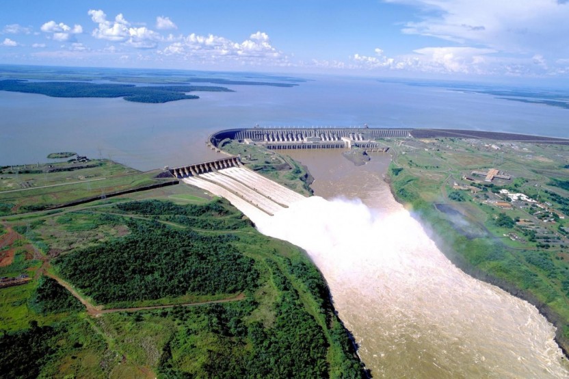 Itaipu with Wild Animals Eco Retreat and Itaipu Ecomuseum