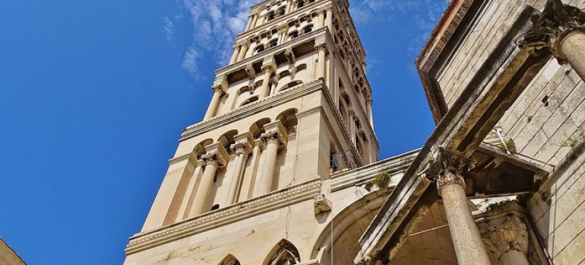 Split Private Walking tour With A Professional Guide