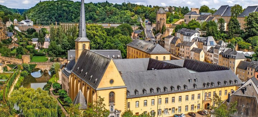Luxembourg Private Walking Tour With A Professional Guide