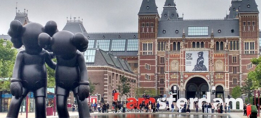 Amsterdam Private Walking Tour With A Professional Guide