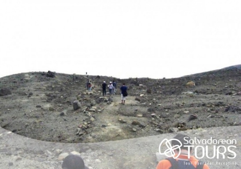 Santa Ana Volcano and Lake Adventure Hike (Ilamatepec)