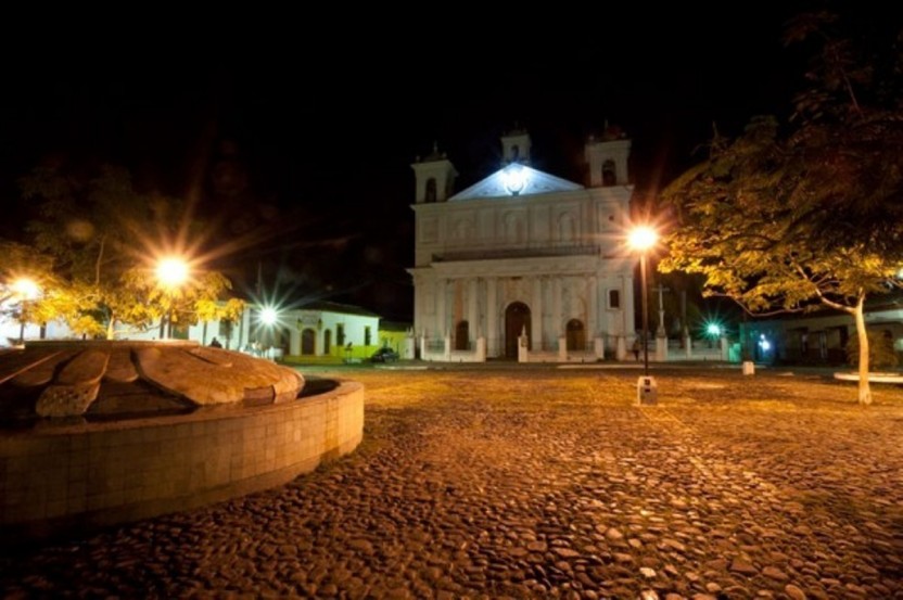 Colonial Suchitoto City Tour