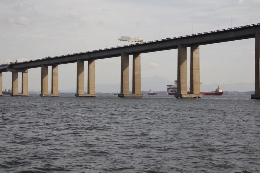 Rio by the Sea - Guanabara Bay Cruise + Christ Redeemer by Train