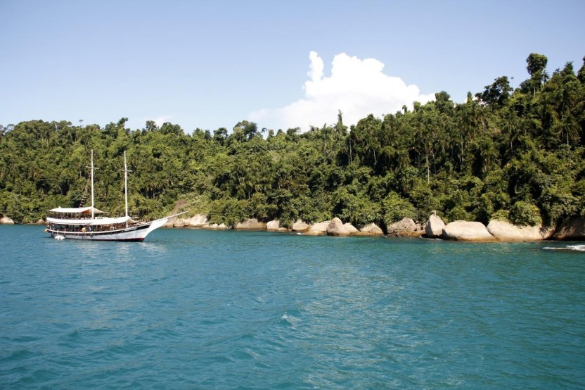 Schooner Cruise and Snorkeling