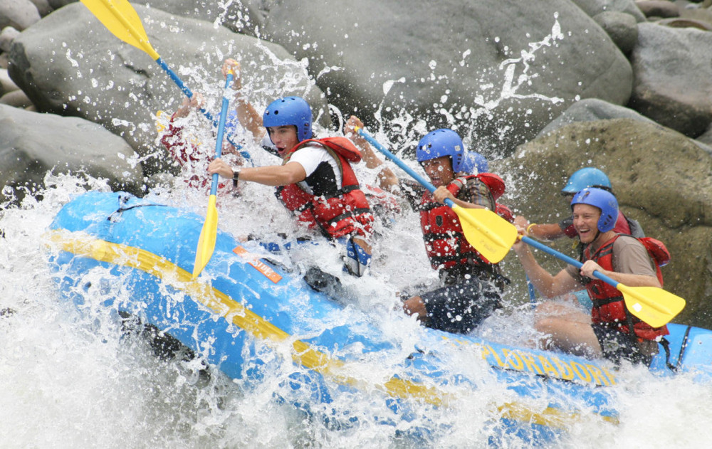 Pacuare White Water Rafting Class III & IV | Day Tour