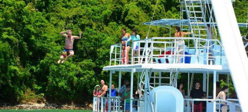 Manuel Antonio Catamaran and Snorkeling | Day Tour