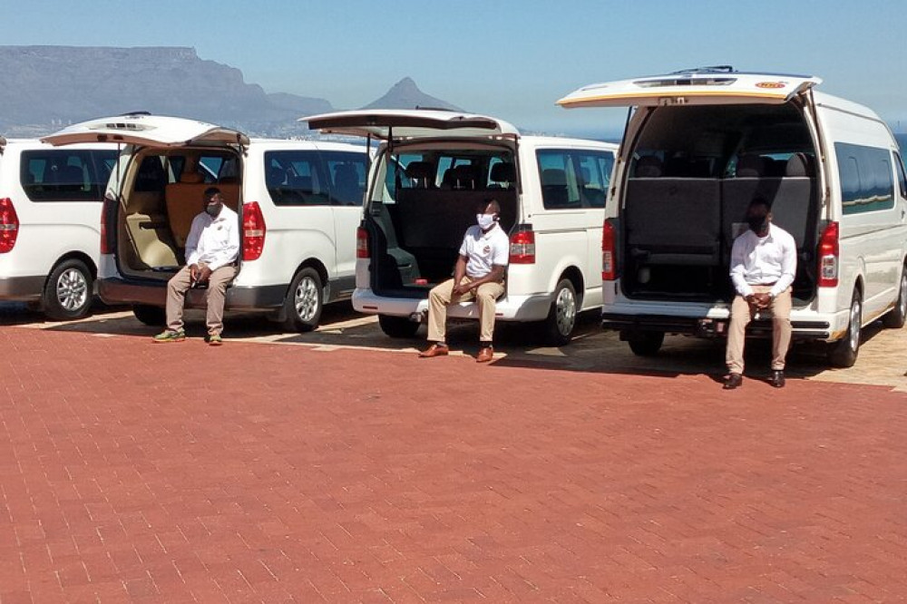 Private Return Cape Town To Shark Diving Gansbaai