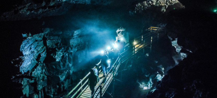 Silver Circle, Lava Cave, Waterfalls & Hot Spring | Small Group