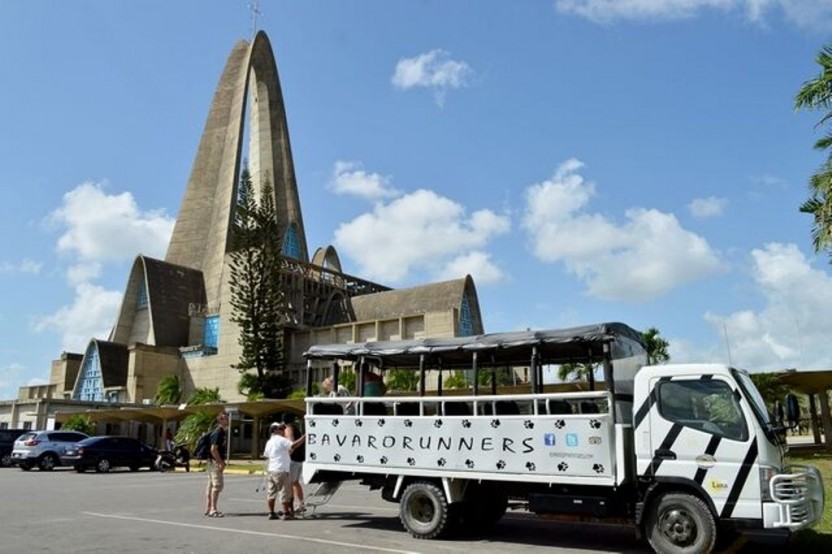 Bayahibe Runners - Dominican Rum Making and Local Experience