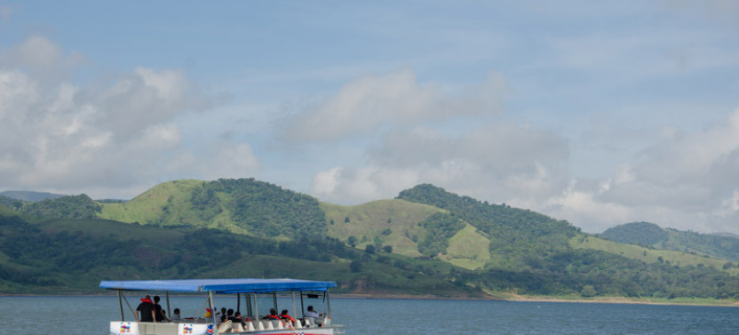 Lake Crossing from Arenal to Monteverde