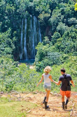 Cascada El Limon - Rainforest Horseback Hike