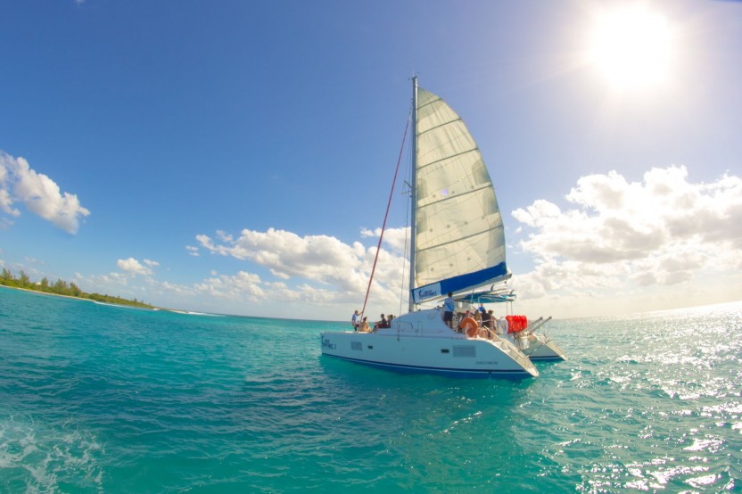 Luxury Sailing & Snorkeling