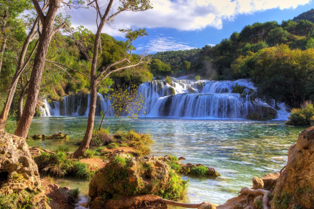 krka waterfalls wanderers day tour from split and trogir