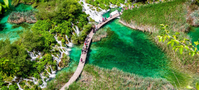 Plitvice Lakes Guided Tour from Split