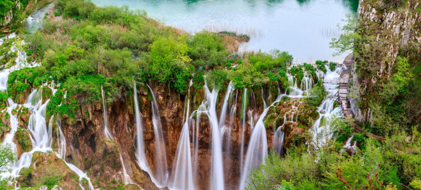 Split to Zagreb with Plitvice entrance included