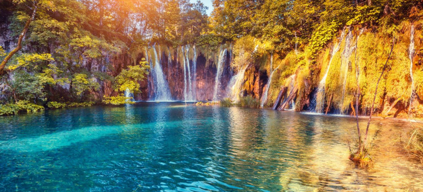 Zagreb to Split with Plitvice entrance included