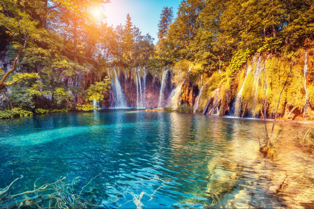 Zagreb to Split with Plitvice entrance included