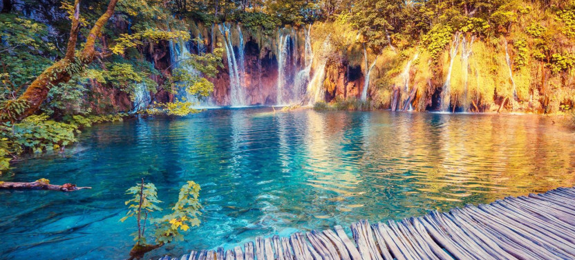 Plitvice Lakes daily Group tour From Trogir