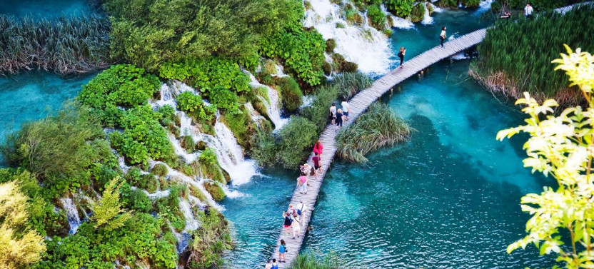 Plitvice Lakes Group Tour with Gray From Trogir