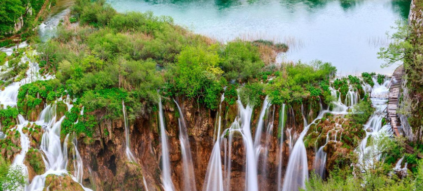 Plitvice Lakes National Park Guided tour From Trogir