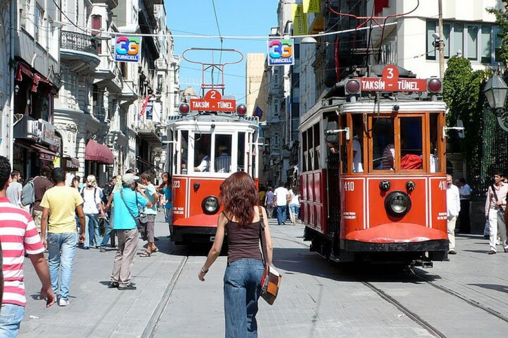 Istanbul Modern City Walk: Taksim To Galata With Secret Passages