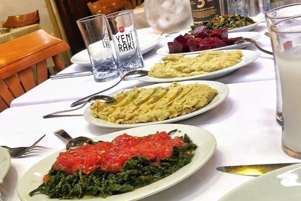 Istanbul Culinary Tour: Local Tavern and Gourmet Street Foods