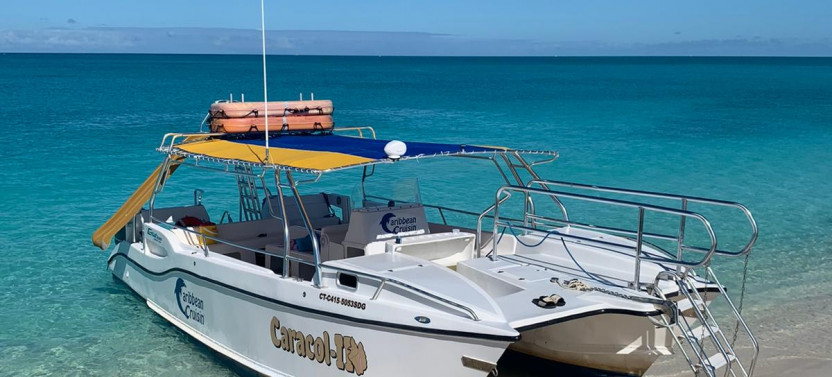 Private 35ft Boat Charter with stop at TIKI Bar